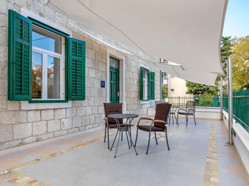 Maja Hotel